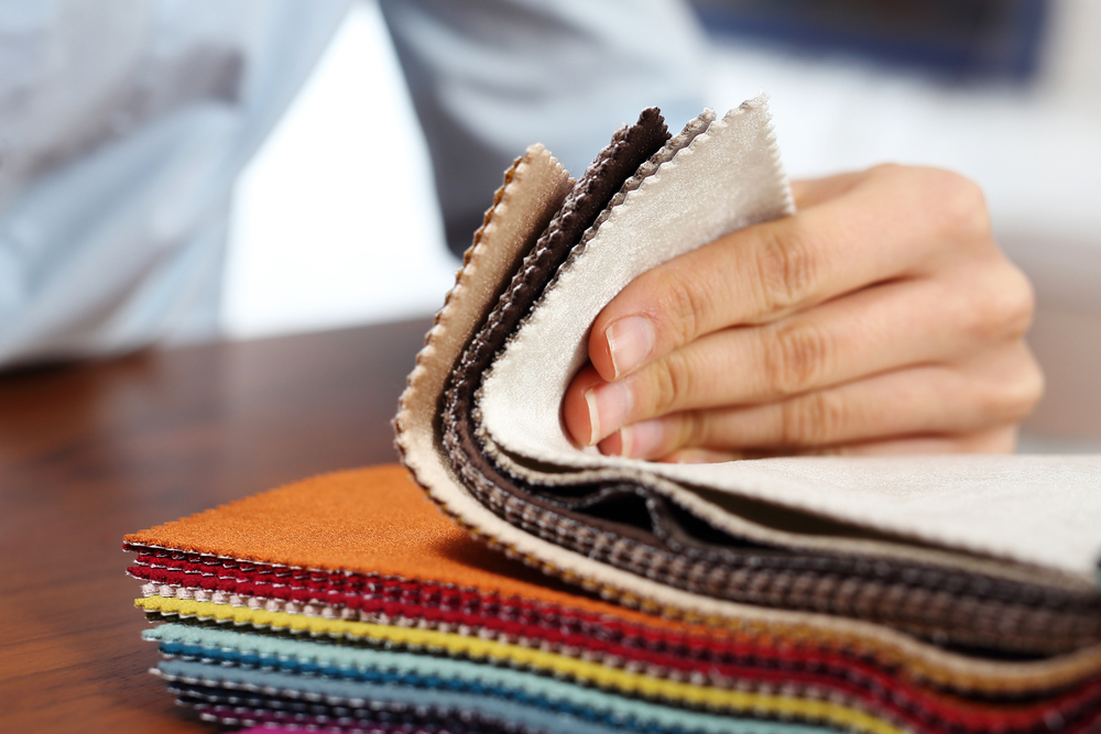 Lanzamiento Comprensión amargo 5 consejos para aprender a escoger un tejido para tu diseño de moda |  ESDESIGN