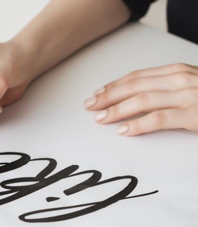 Lettering: qué es, tipos y características