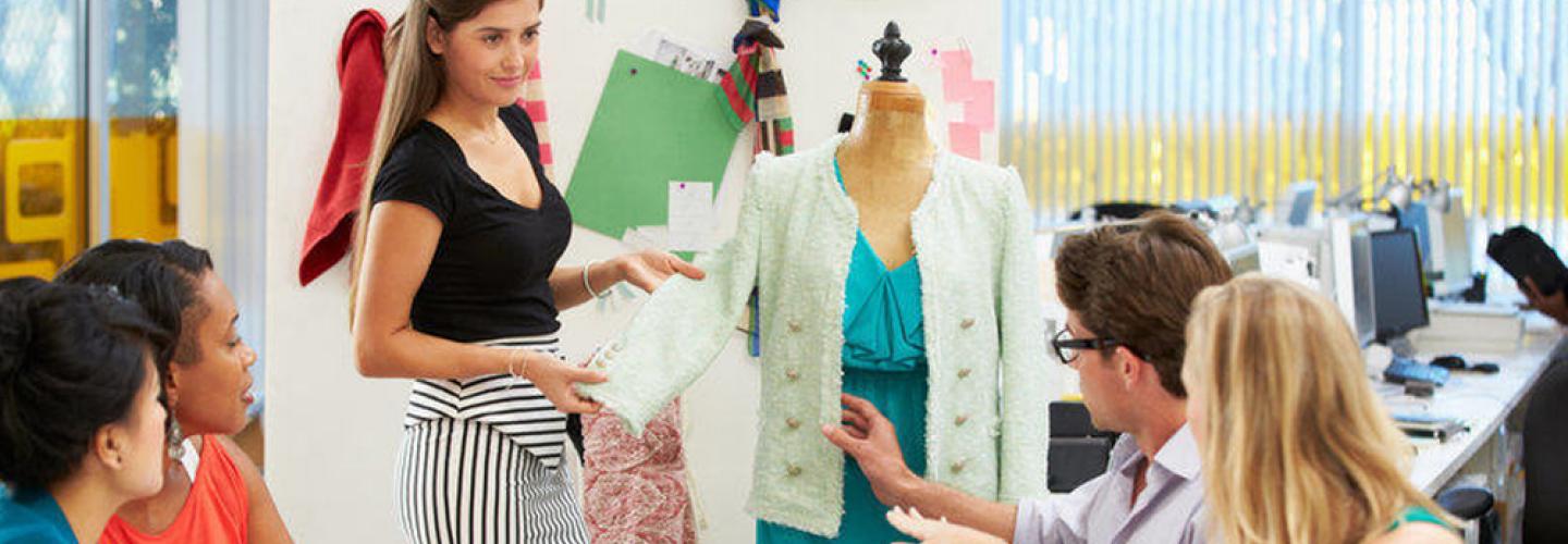 15-razones-por-las-que-deberias-estudiar-diseno-y-gestion-de-moda-3.jpg 15-razones-por-las-que-deberias-estudiar-diseno-y-gestion-de-moda-3.jpg