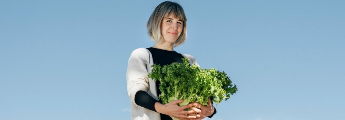 nuria_vila.png nuria_vila.png