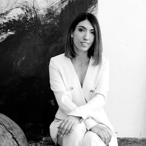 ADRIANA CAMPO - DOCENTE ESDESIGN 