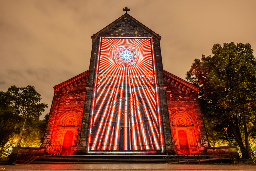 Video Mapping: qué es, cómo hacerlo y técnicas más usadas | ESDESIGN