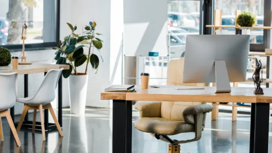 4 ideas innovadoras para decorar oficinas de forma moderna