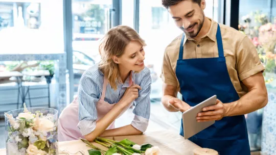 Showrooming: ¿Qué es y cómo se diferencia del Webrooming?