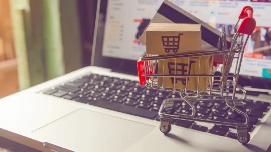 Diseño de experiencias de compra en tiendas físicas y online