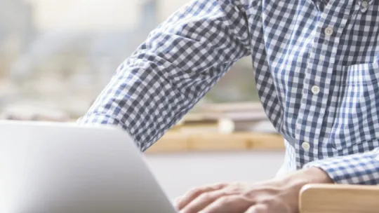 Opciones de posgrado en España para especializarse en comunicación y diseño