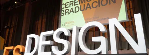 ESDESIGN Celebra la primera Graduación presencial en la Antiga Fàbrica Estrella Damm