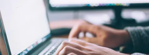 Ayudas al Estudio residentes ecuatorianos