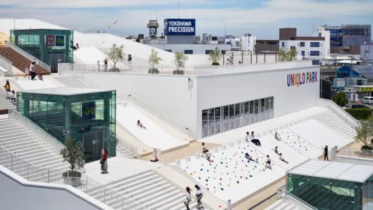 55396_00titlesou_fujimoto_uniqlo_3.jpg