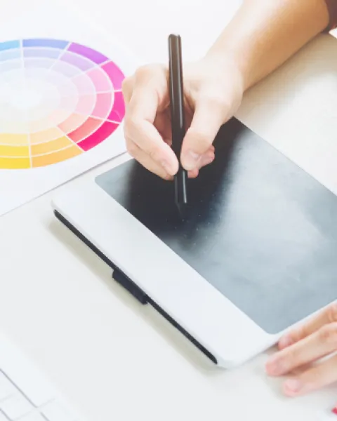 ¿Qué hace un ilustrador digital?