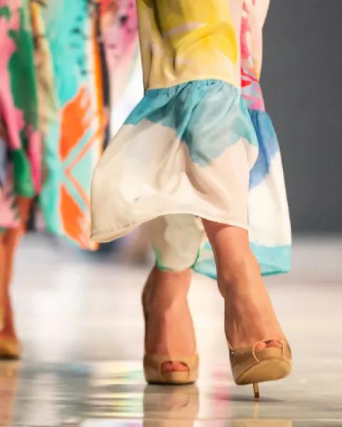La importancia del fitting en un desfile de moda